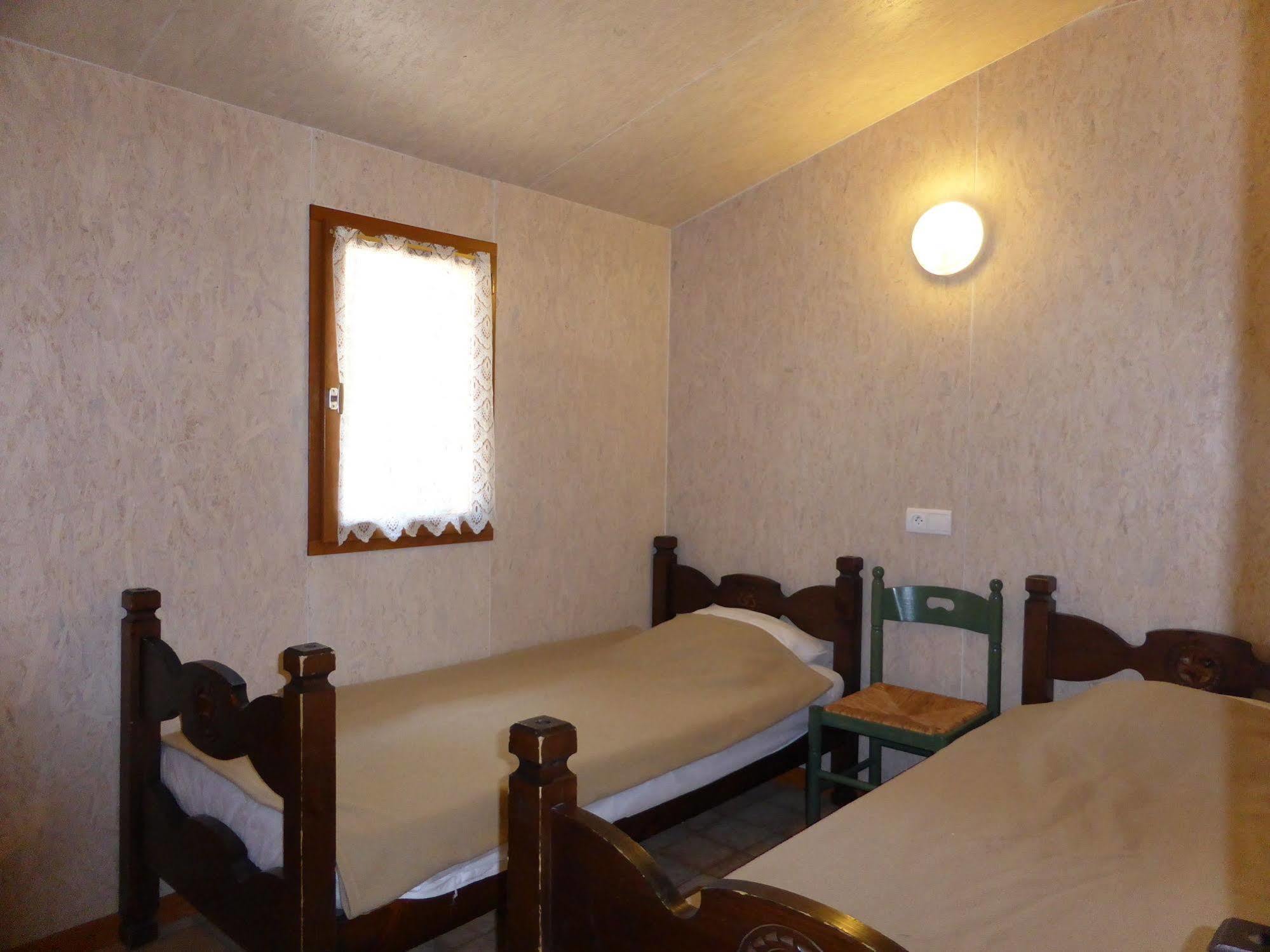 Camping L'Ecureuil - Mont-Blanc Village Domancy Buitenkant foto