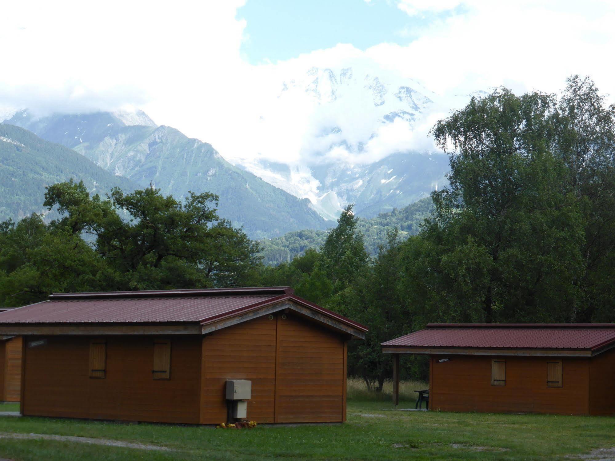 Camping L'Ecureuil - Mont-Blanc Village Domancy Buitenkant foto