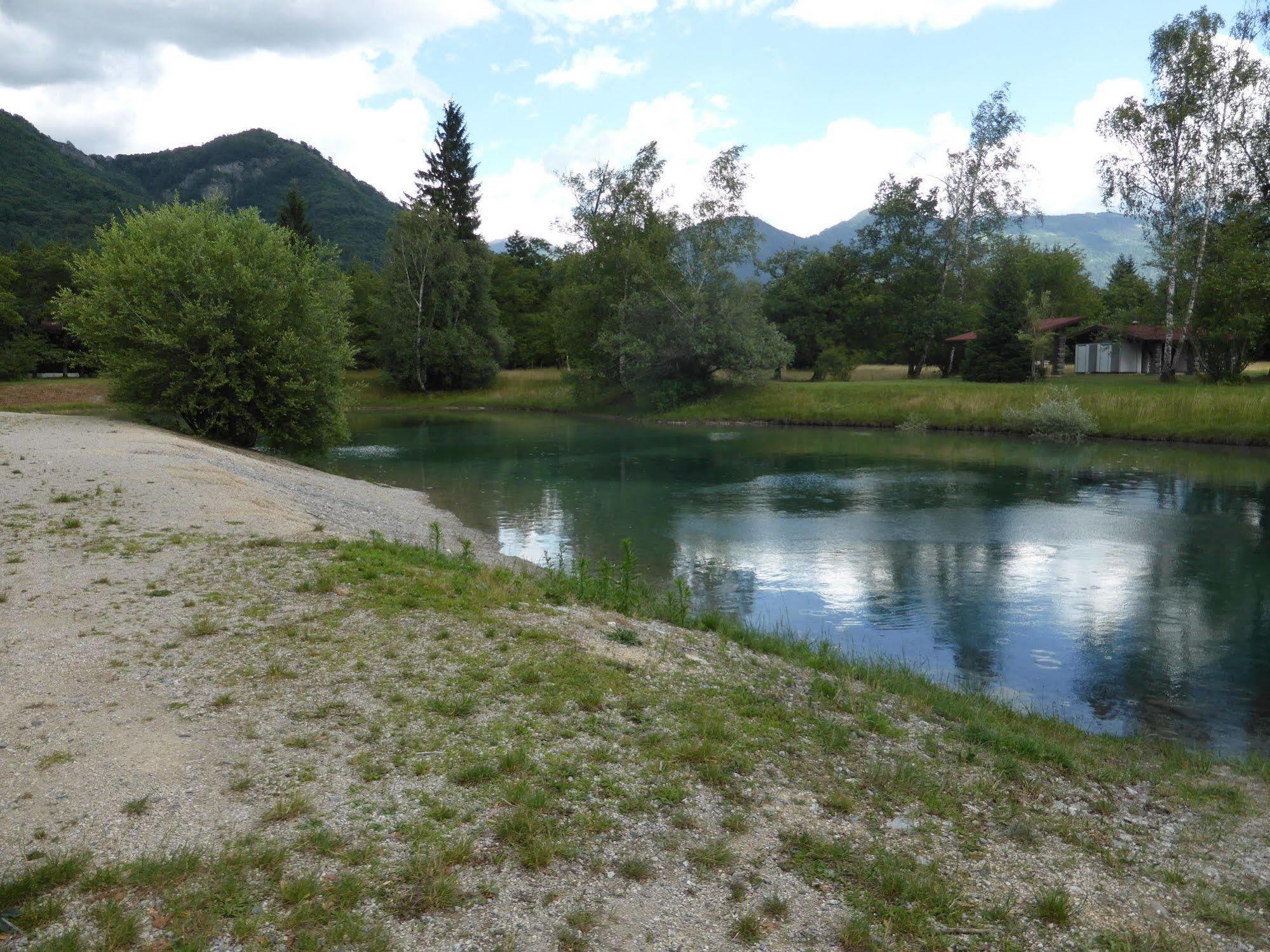 Camping L'Ecureuil - Mont-Blanc Village Domancy Buitenkant foto