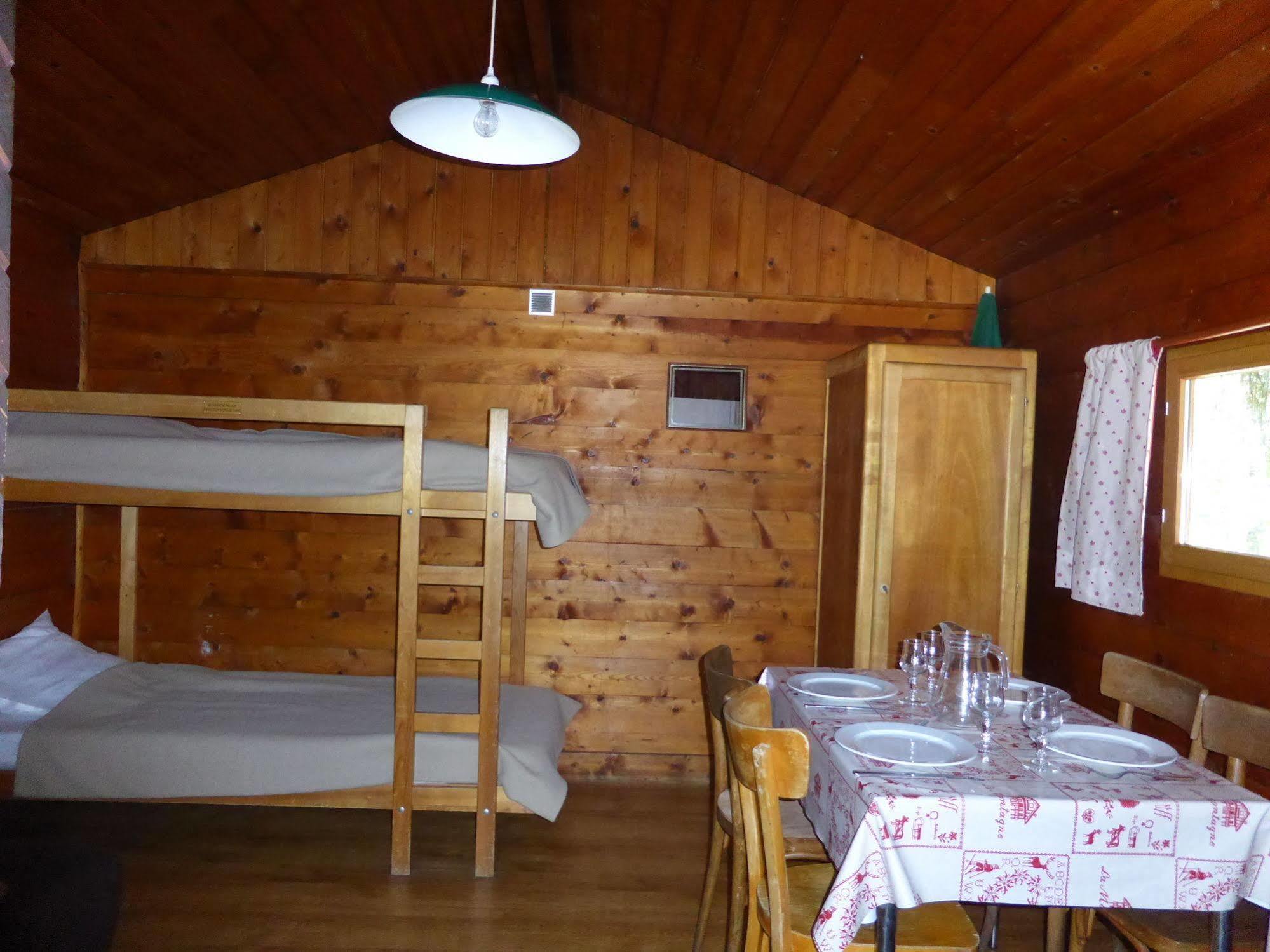 Camping L'Ecureuil - Mont-Blanc Village Domancy Buitenkant foto