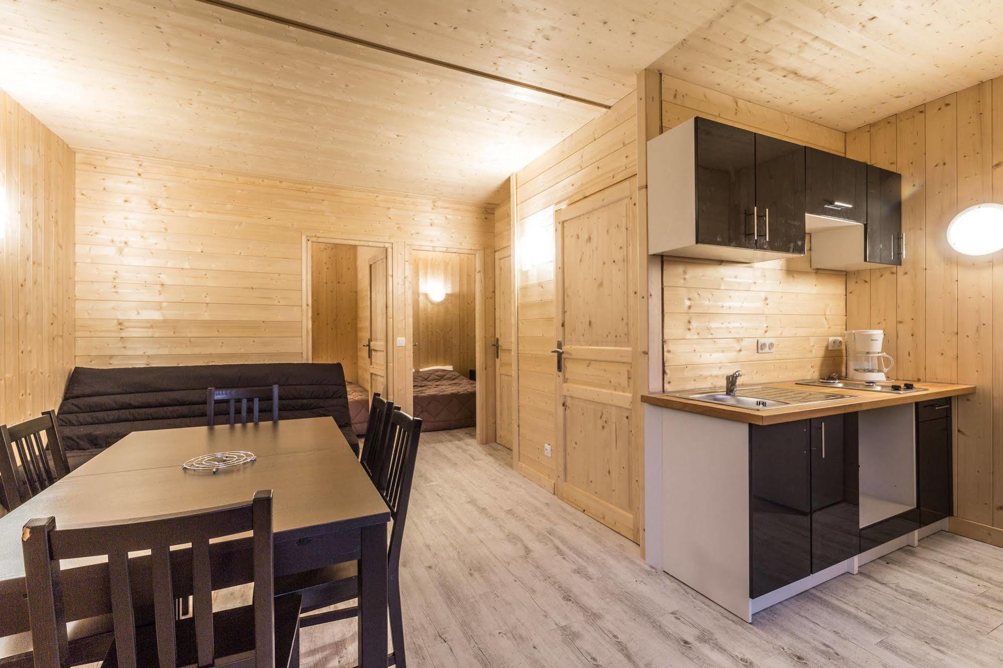 Camping L'Ecureuil - Mont-Blanc Village Domancy Buitenkant foto