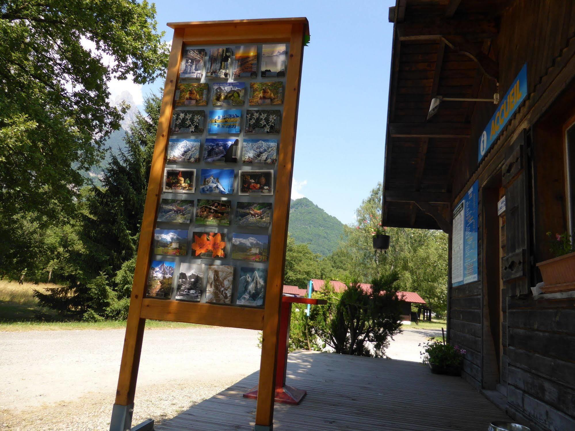 Camping L'Ecureuil - Mont-Blanc Village Domancy Buitenkant foto
